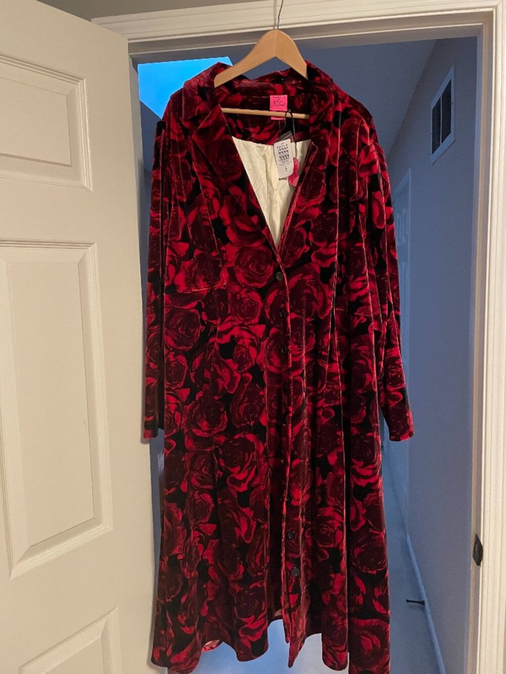 Torrid x Betsey Johnson Red Rose Velvet Duster Coat | Torrid Collab